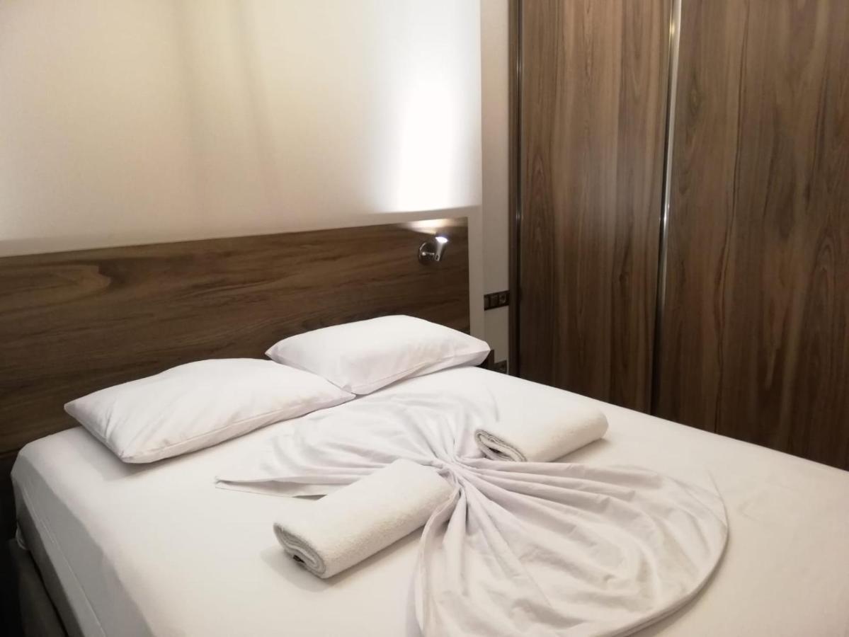 Dogan Palas Suites Istambul Exterior foto